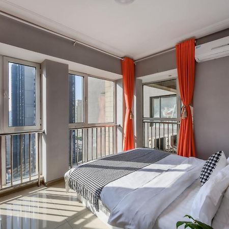 Mark And Henry Apartment Xi'An South Gate/City Wall Экстерьер фото